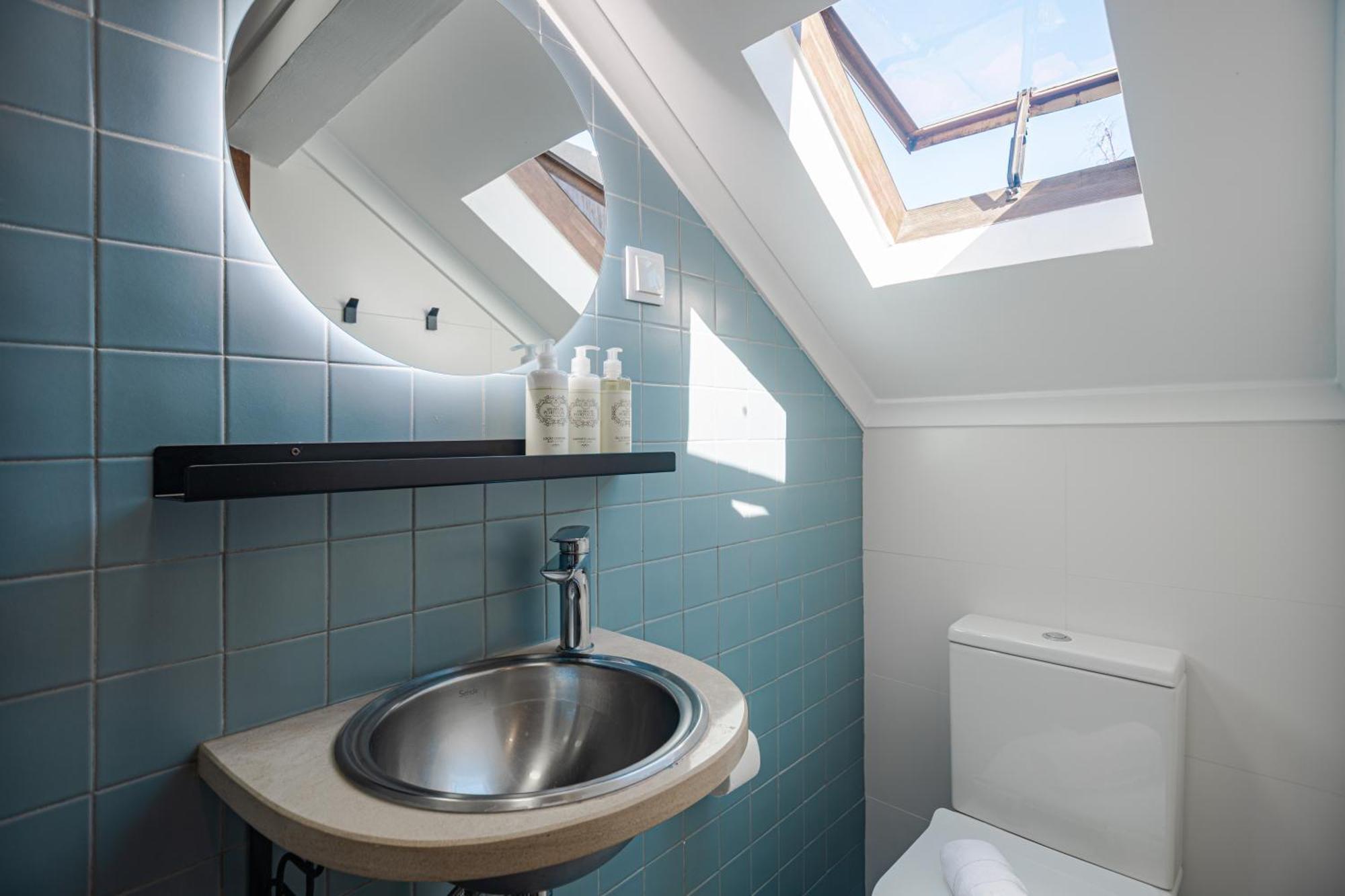 Twin Room with Balcony,1666770880:JPEG