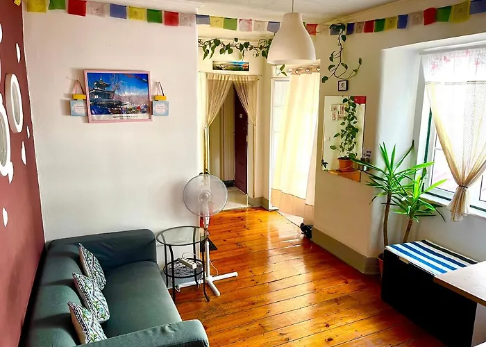 Hostel: Asian Everest House