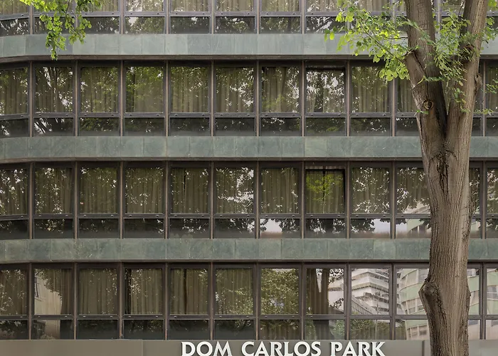  Dom Carlos Park